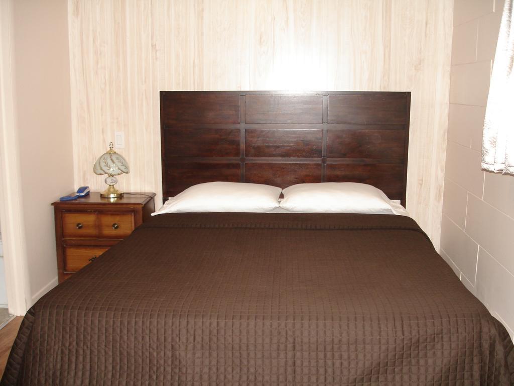 Motel Belair Rigaud Εξωτερικό φωτογραφία